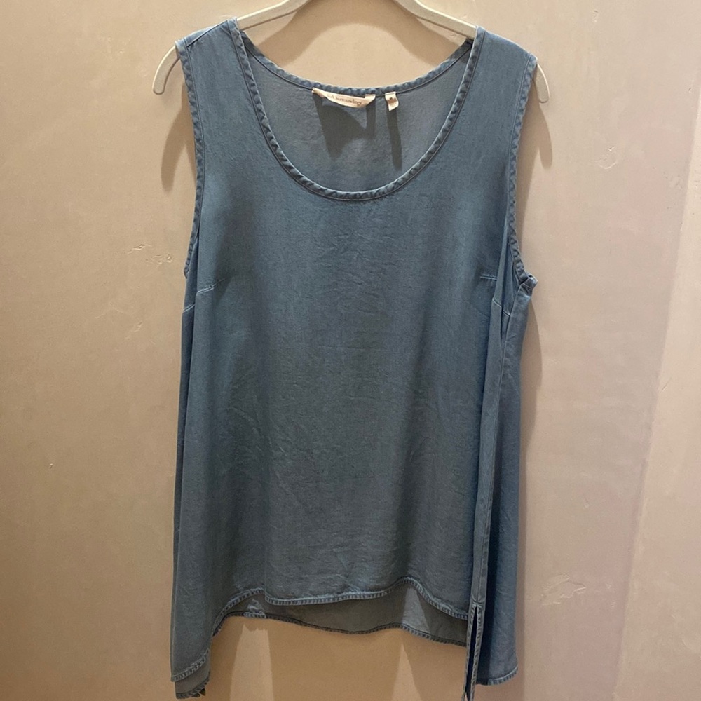 Soft Surroundings Timely Tank Top Size M Blue Chambray Flowy Sleeveless Top
